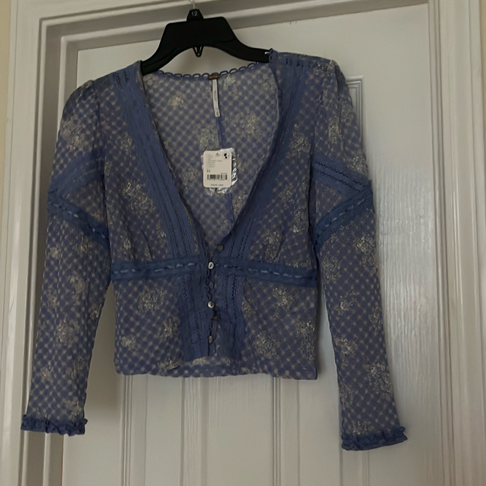 Lace blue foral shirt with buttons new with tags